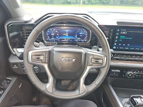 Used 2025 Chevrolet Silverado 1500 RST w/ Convenience Package II AWD/4WD image 18