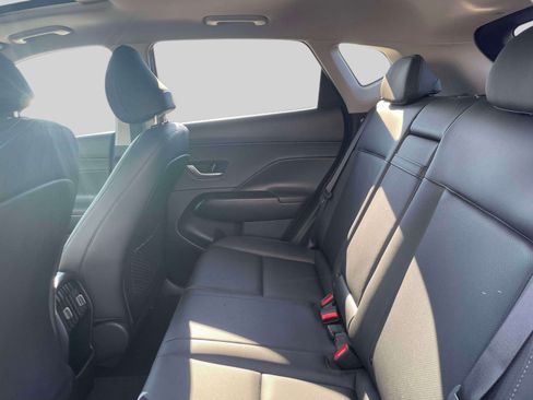Used 2024 Hyundai Kona Limited AWD/4WD image 11