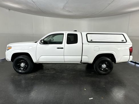 Used 2022 Toyota Tacoma 2WD Access Cab image 7
