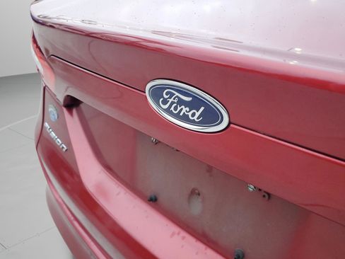 Used 2016 Ford Fusion SE w/ Equipment Group 202A FWD image 30