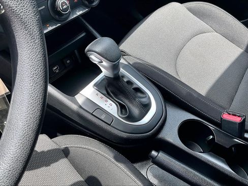 Certified 2024 Kia Forte LXS FWD image 15