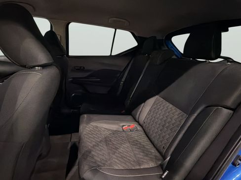 Used 2021 Nissan Kicks S image 32