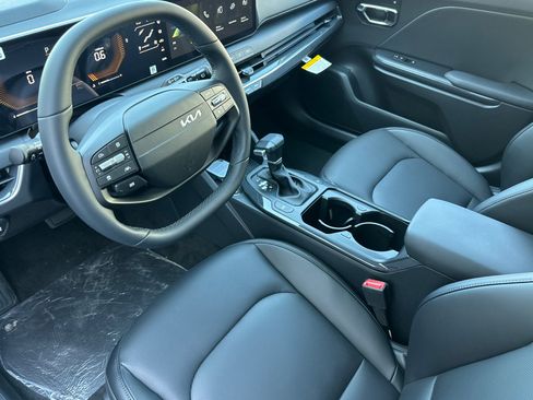 New 2026 Kia K4 EX FWD image 11