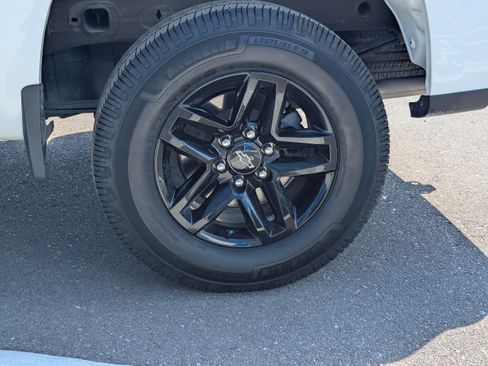 Certified 2021 Chevrolet Silverado 1500 Custom Trail Boss AWD/4WD image 49