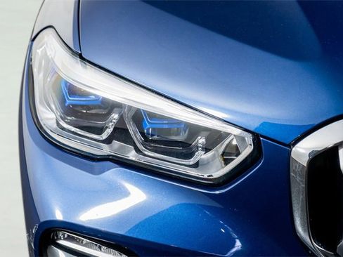 Used 2019 BMW X5 xDrive50i w/ M Sport Package image 22