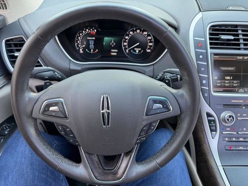 Used 2016 Lincoln MKX Select w/ Select Plus Package image 28