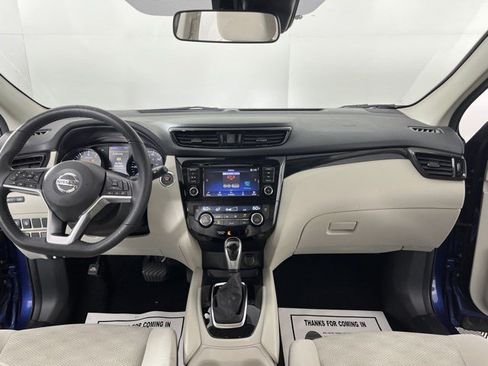 Used 2022 Nissan Rogue Sport SV FWD image 35