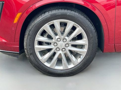Used 2023 Cadillac XT6 Premium Luxury w/ Technology Package FWD image 34