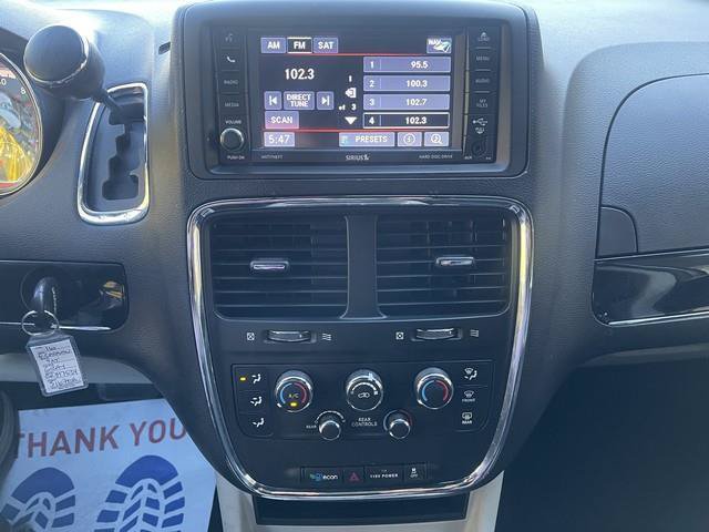 Used 2016 Dodge Grand Caravan FWD image 23