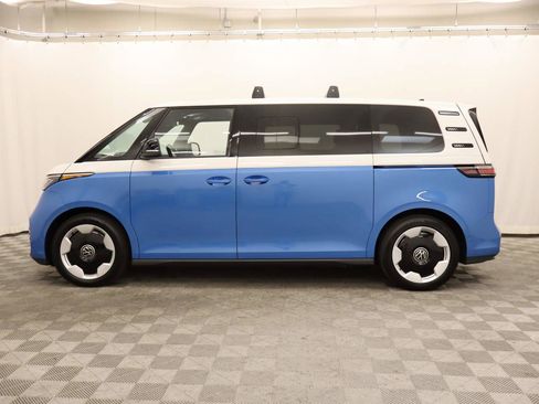 New 2025 Volkswagen ID. Buzz Pro S image 2