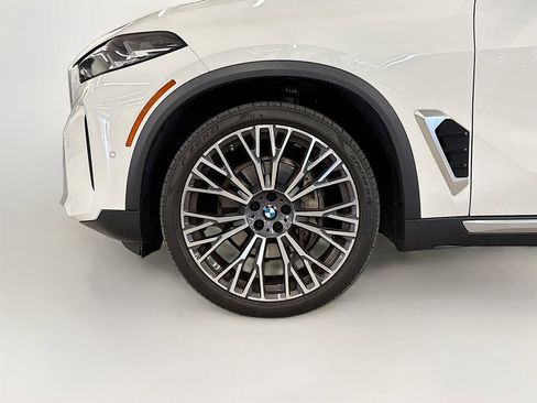 Used 2024 BMW X5 xDrive40i w/ Parking Assistance Package AWD/4WD image 24
