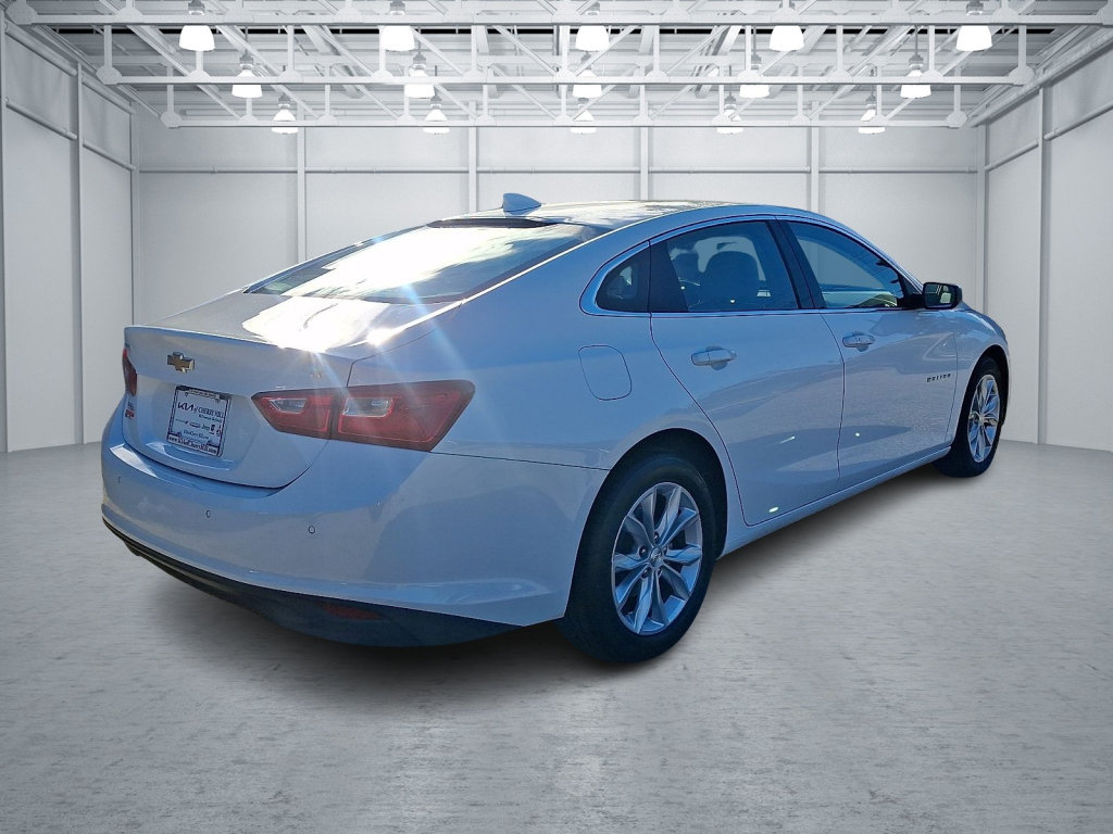 Used 2025 Chevrolet Malibu LT FWD image 9