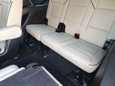 Used 2021 Cadillac Escalade Sport w/ Driver Assist Tech Package AWD/4WD image 15