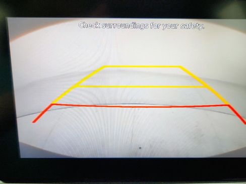 Used 2021 Hyundai Venue SE FWD image 36
