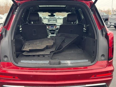 Used 2023 Cadillac XT6 Premium Luxury w/ Technology Package image 5