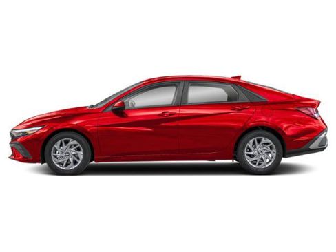 Certified 2024 Hyundai Elantra SEL w/ Convenience Package FWD image 3
