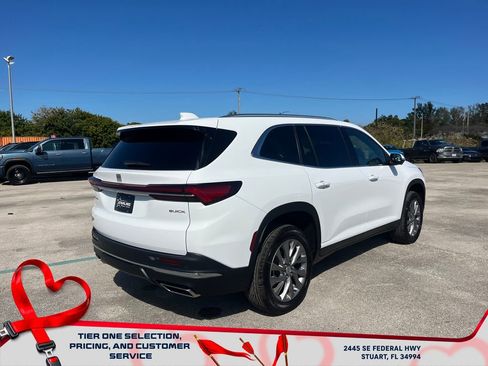 New 2026 Buick Enclave Preferred image 7