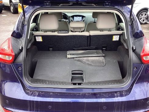 Used 2017 Ford Focus Electric Hatchback FWD image 22