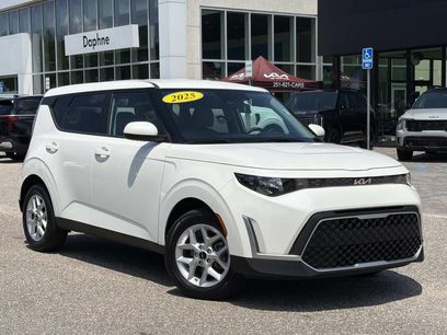 Used 2025 Kia Soul LX w/ LX Technology Package