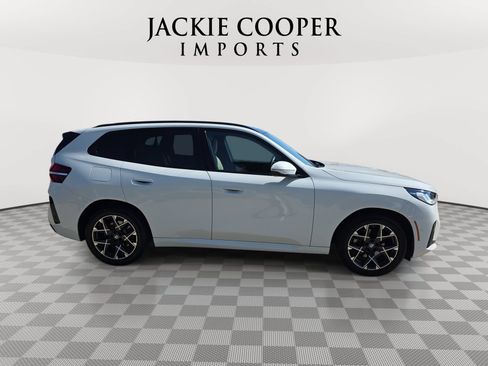 Used 2025 BMW X3 xDrive30i AWD/4WD image 4