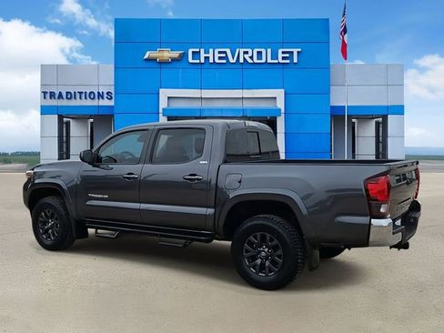 Used 2021 Toyota Tacoma SR5 RWD image 7