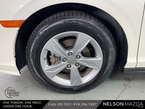 Used 2019 Honda Odyssey EX-L image 11