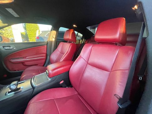 Used 2012 Dodge Charger SXT Plus image 29