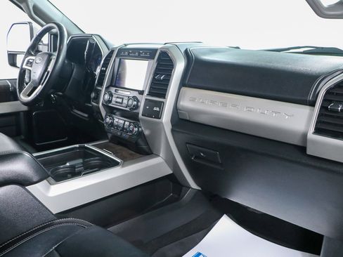 Used 2020 Ford F250 Lariat w/ Lariat Ultimate Package image 30