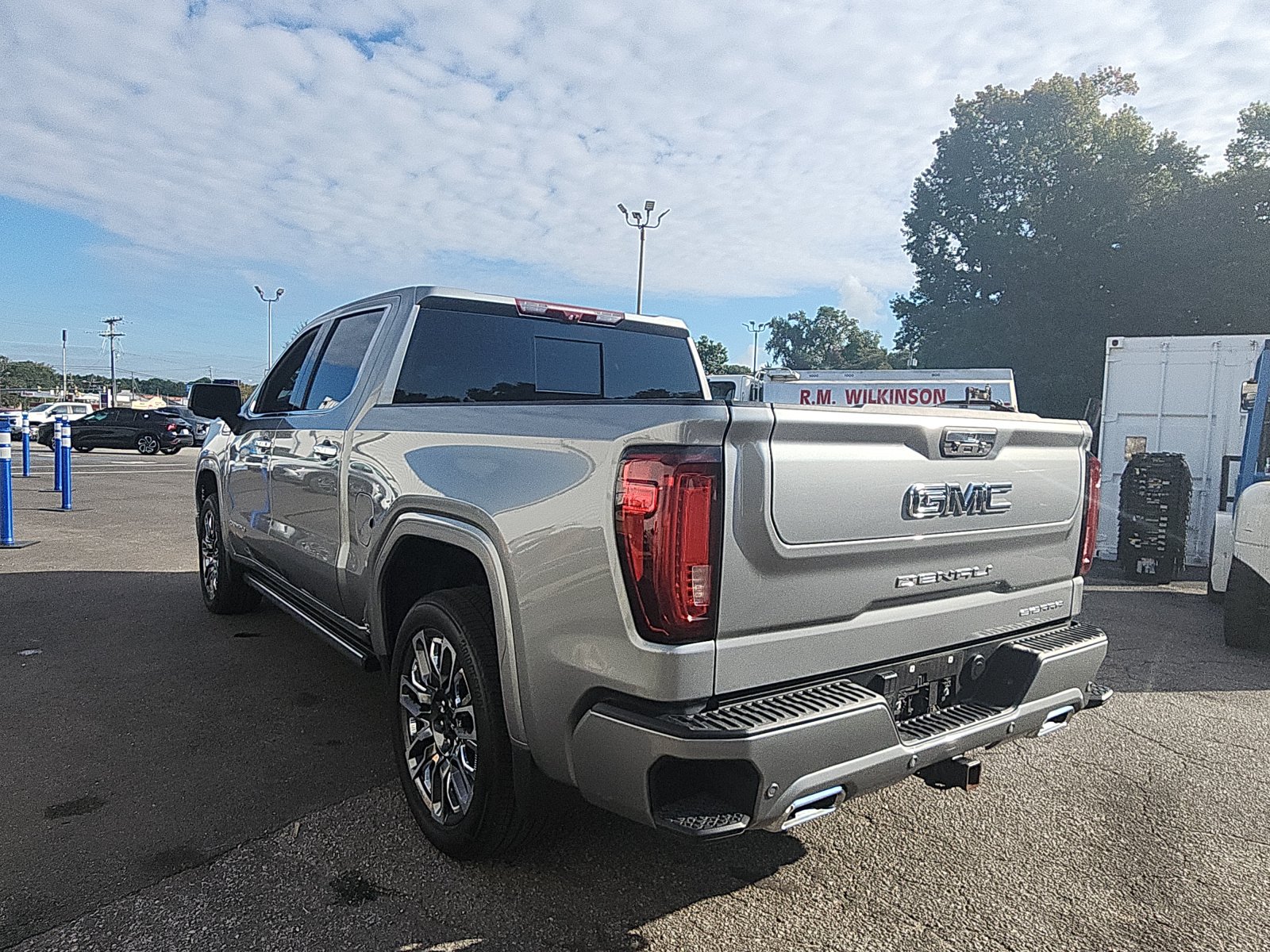Used 2025 GMC Sierra 1500 Denali Ultimate AWD/4WD image 3