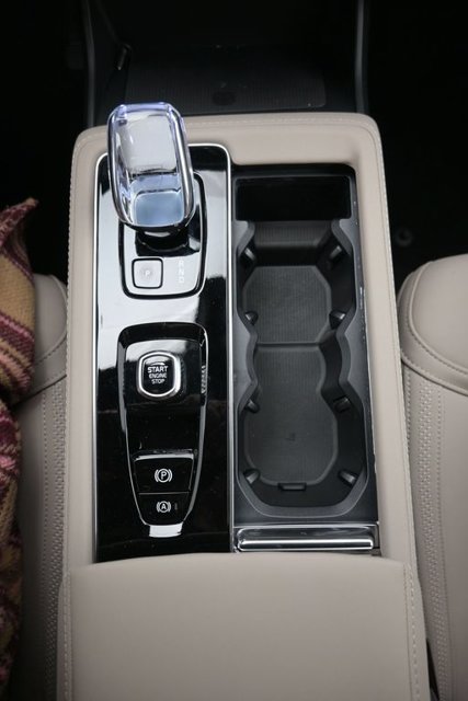 New 2026 Volvo XC90 T8 Plus AWD/4WD image 11