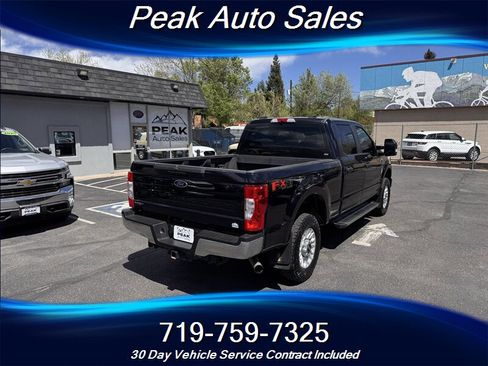 Used 2022 Ford F250 XL w/ FX4 Package w/ STX Appearance Package AWD/4WD image 7