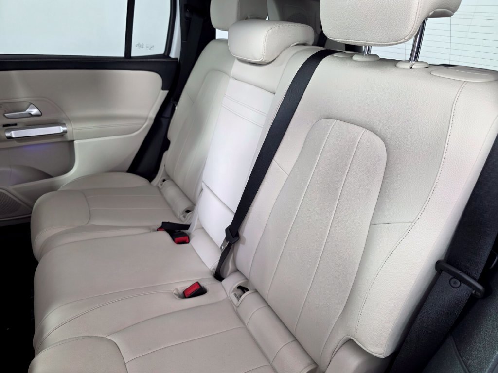 Certified 2023 Mercedes-Benz GLB 250 image 16