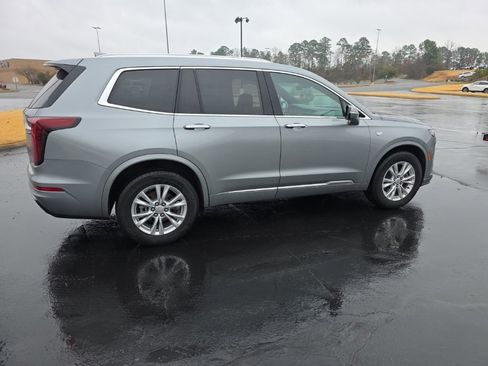 Used 2024 Cadillac XT6 Luxury w/ LPO, Floor Liner Package image 6
