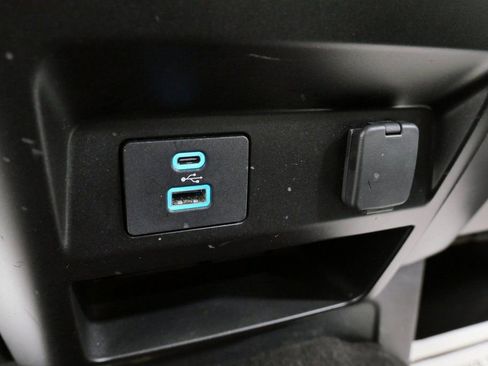 Used 2020 Ford F250 XLT image 30