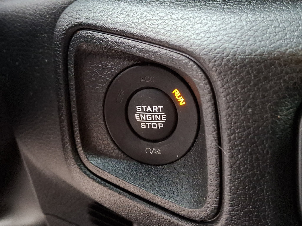 Used 2024 Jeep Wrangler Unlimited w/ Convenience Group AWD/4WD image 27