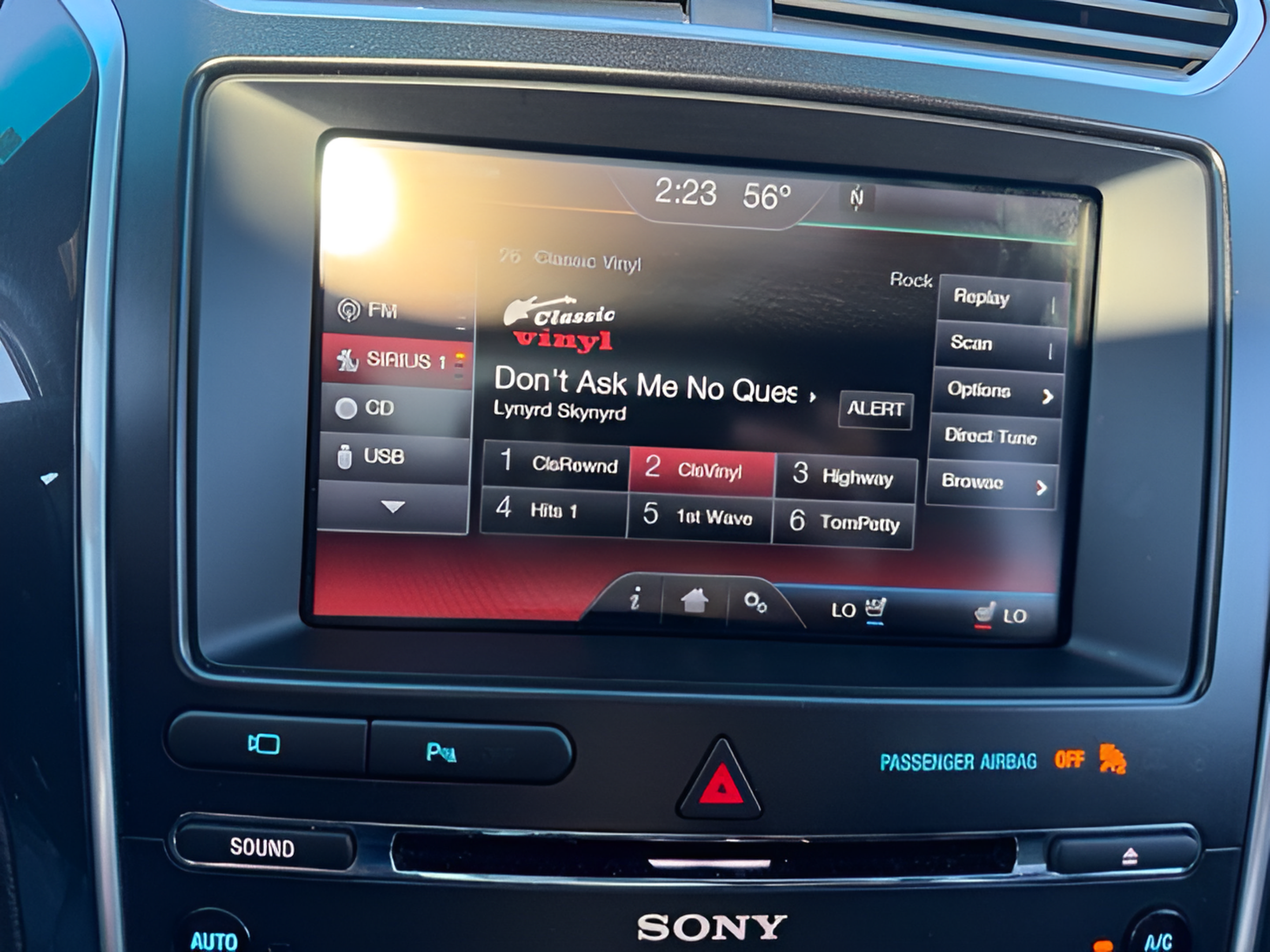 Used 2016 Ford Explorer Sport w/ Equipment Group 401A AWD/4WD image 16