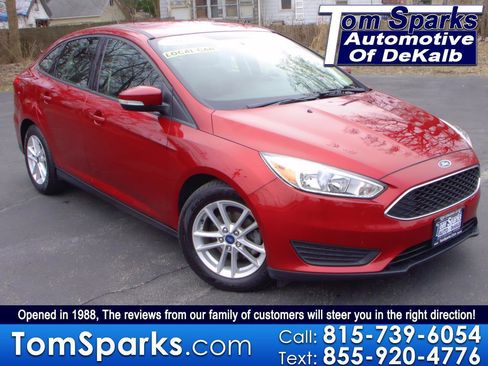 Used 2017 Ford Focus SE image 1