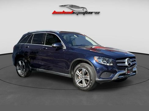 Used 2019 Mercedes-Benz GLC 300 4MATIC image 1