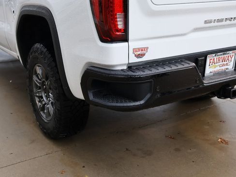 New 2026 GMC Sierra 1500 AT4X w/ LPO, Black Badging Package image 35