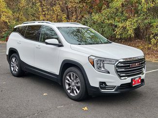 Used 2023 GMC Terrain SLT video 3