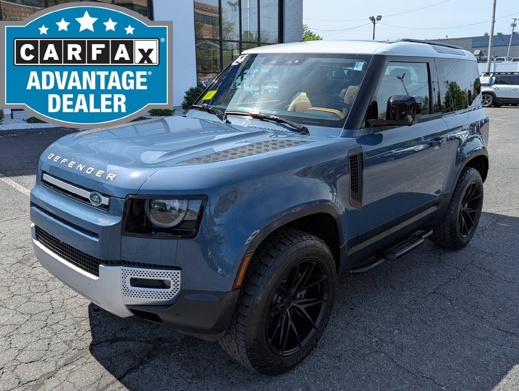 Used 2024 Land Rover Defender 90 S AWD/4WD image 2