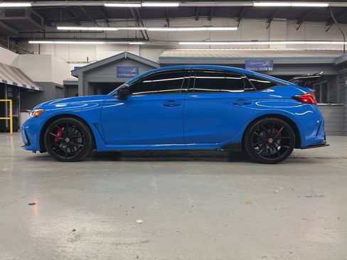 Used 2024 Honda Civic Type R image 4