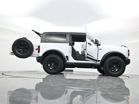 Used 2023 Ford Bronco Wildtrak AWD/4WD image 50