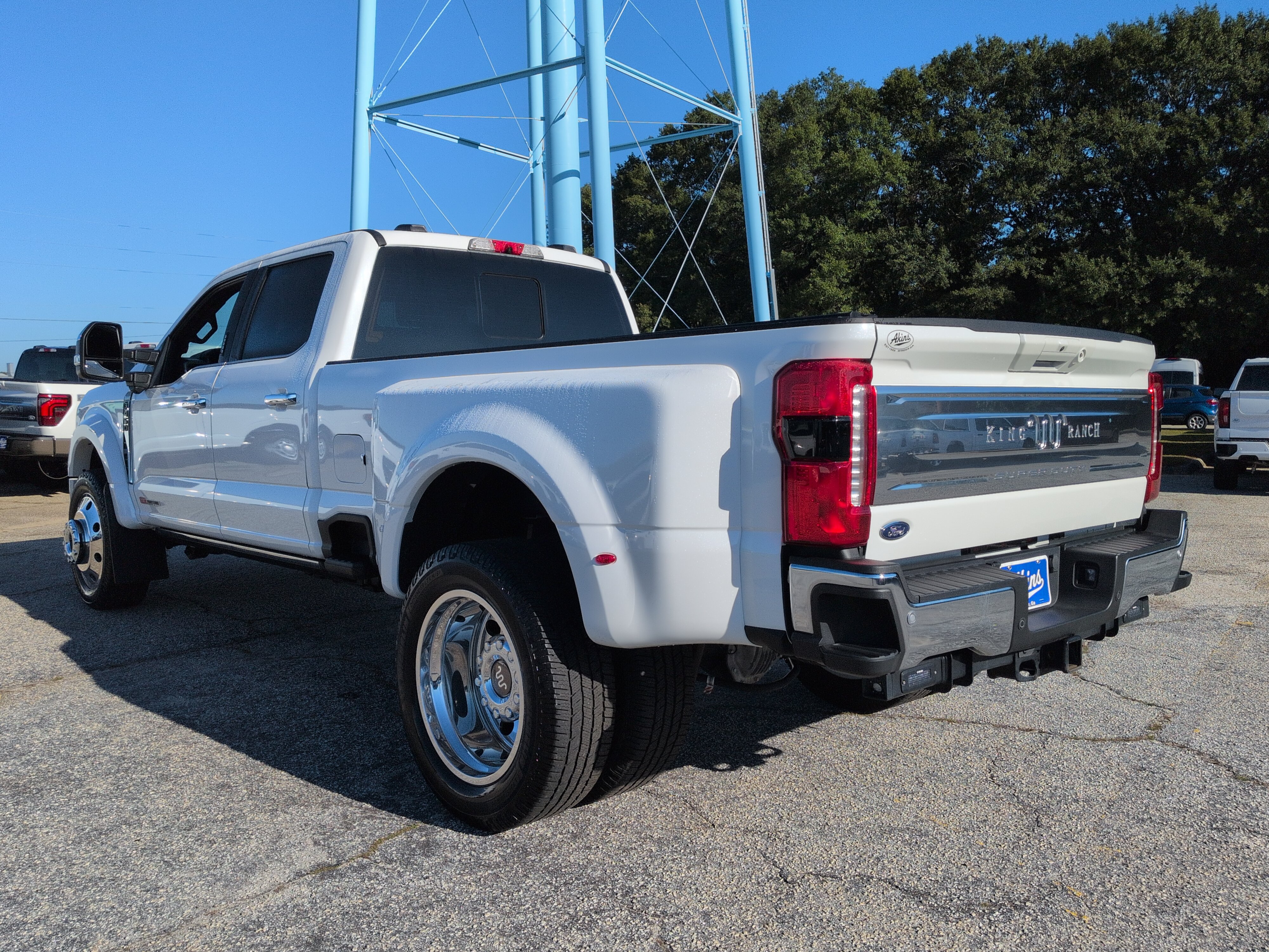 Used 2025 Ford F450 King Ranch w/ Chrome Package AWD/4WD image 5