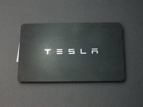 Used 2024 Tesla Model Y Long Range RWD image 38