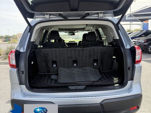 Used 2025 Subaru Ascent Touring w/ Popular Package #2 AWD/4WD image 9