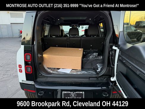 New 2026 Land Rover Defender 110 S image 39