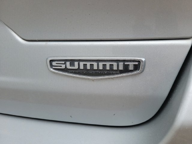 Used 2022 Jeep Grand Cherokee Summit w/ Adv Protech Group IV AWD/4WD image 8