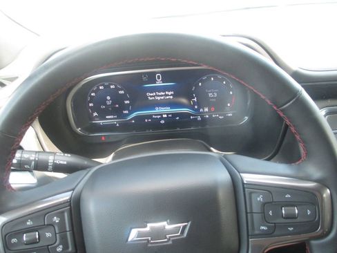 Used 2024 Chevrolet Tahoe RST w/ Luxury Package AWD/4WD image 33