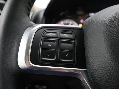 Used 2022 RAM 2500 Laramie AWD/4WD image 16